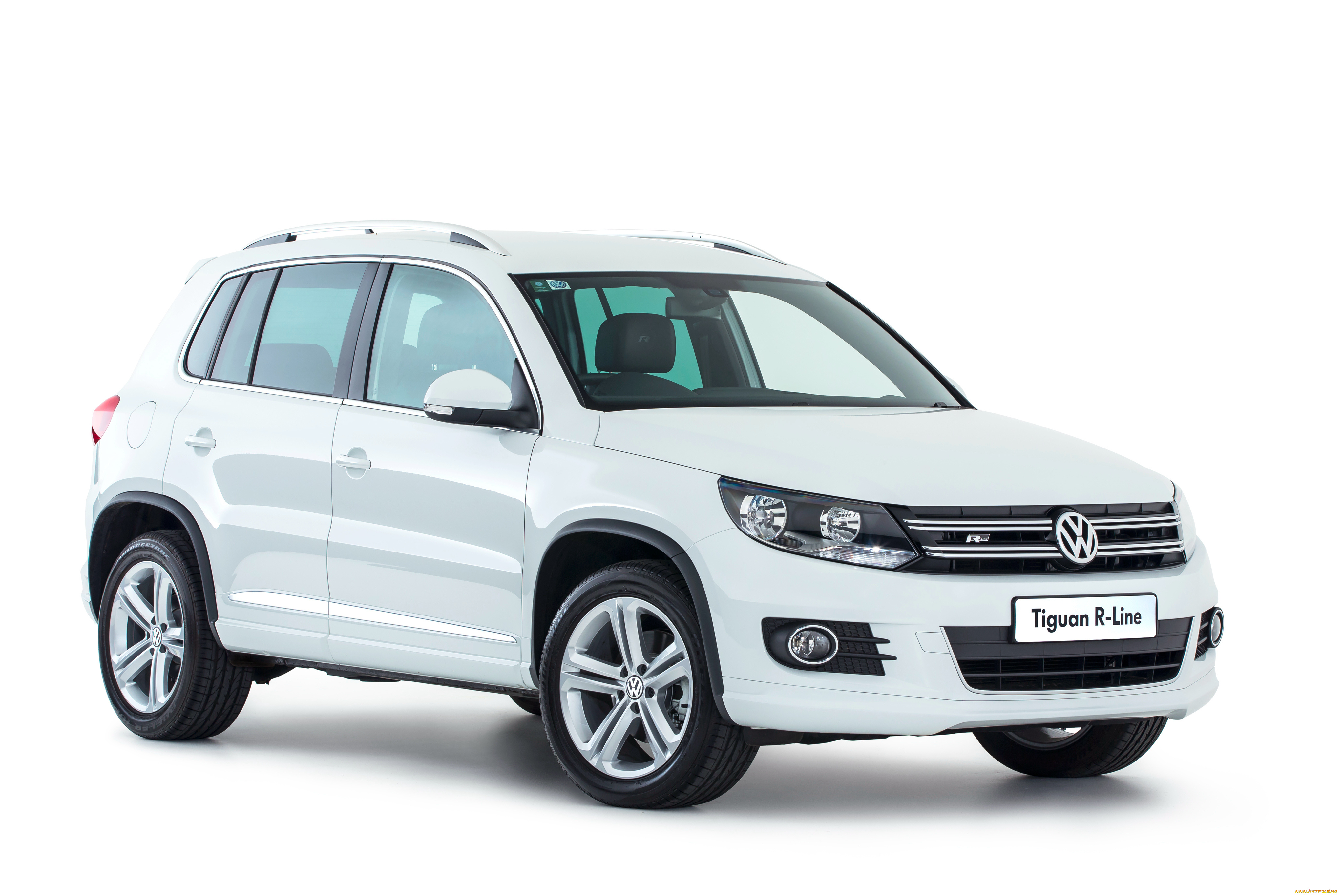 Сборка тигуана. Фольксваген Тигуан 2014г. Тигуан 2015 r line. Tiguan 1. Фольксваген Тигуан р лайн 2014.