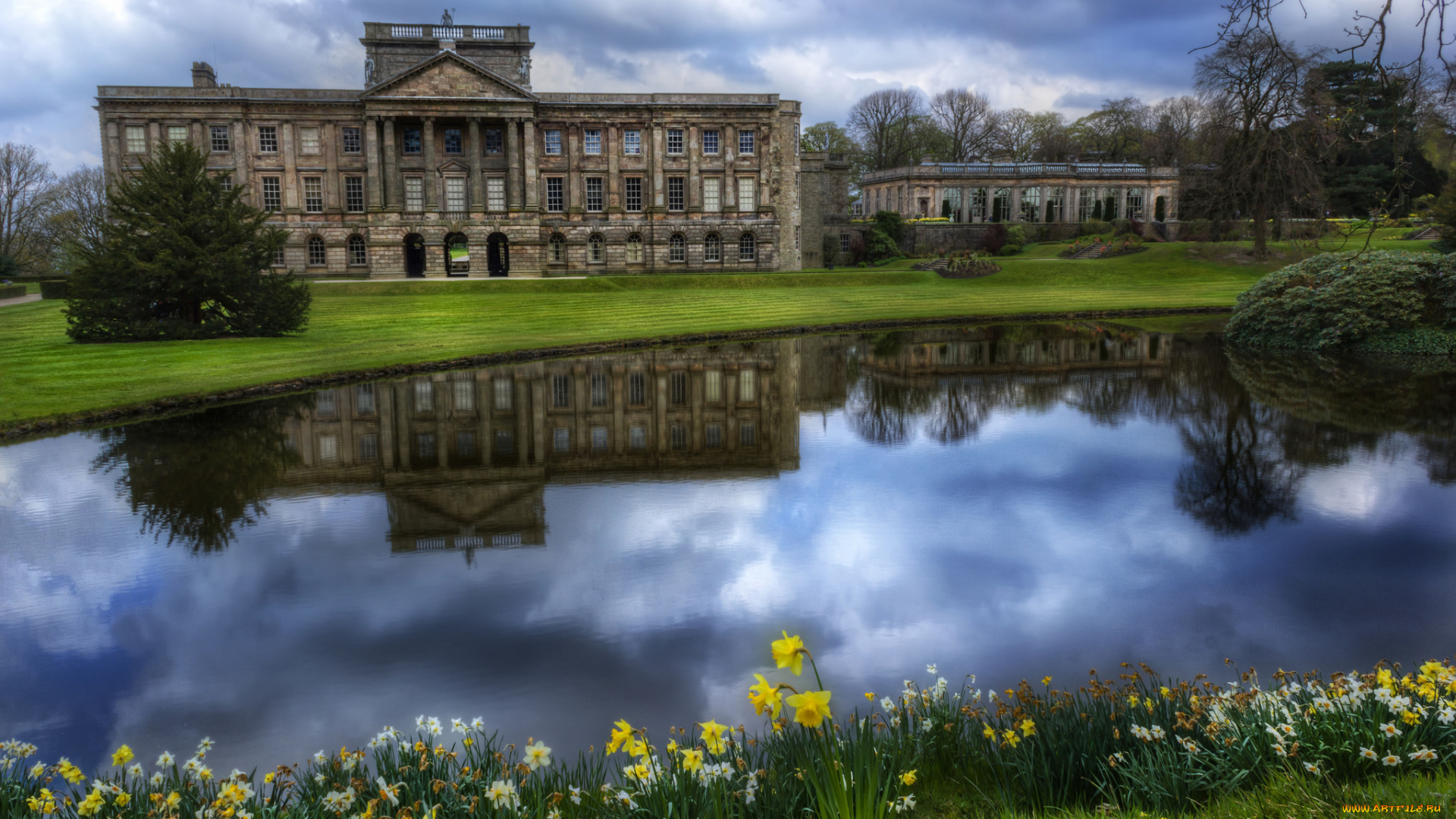 taken, at, lyme, park, , disley, , cheshire, города, -, дворцы, , замки, , крепости, пруд, дворец, парк