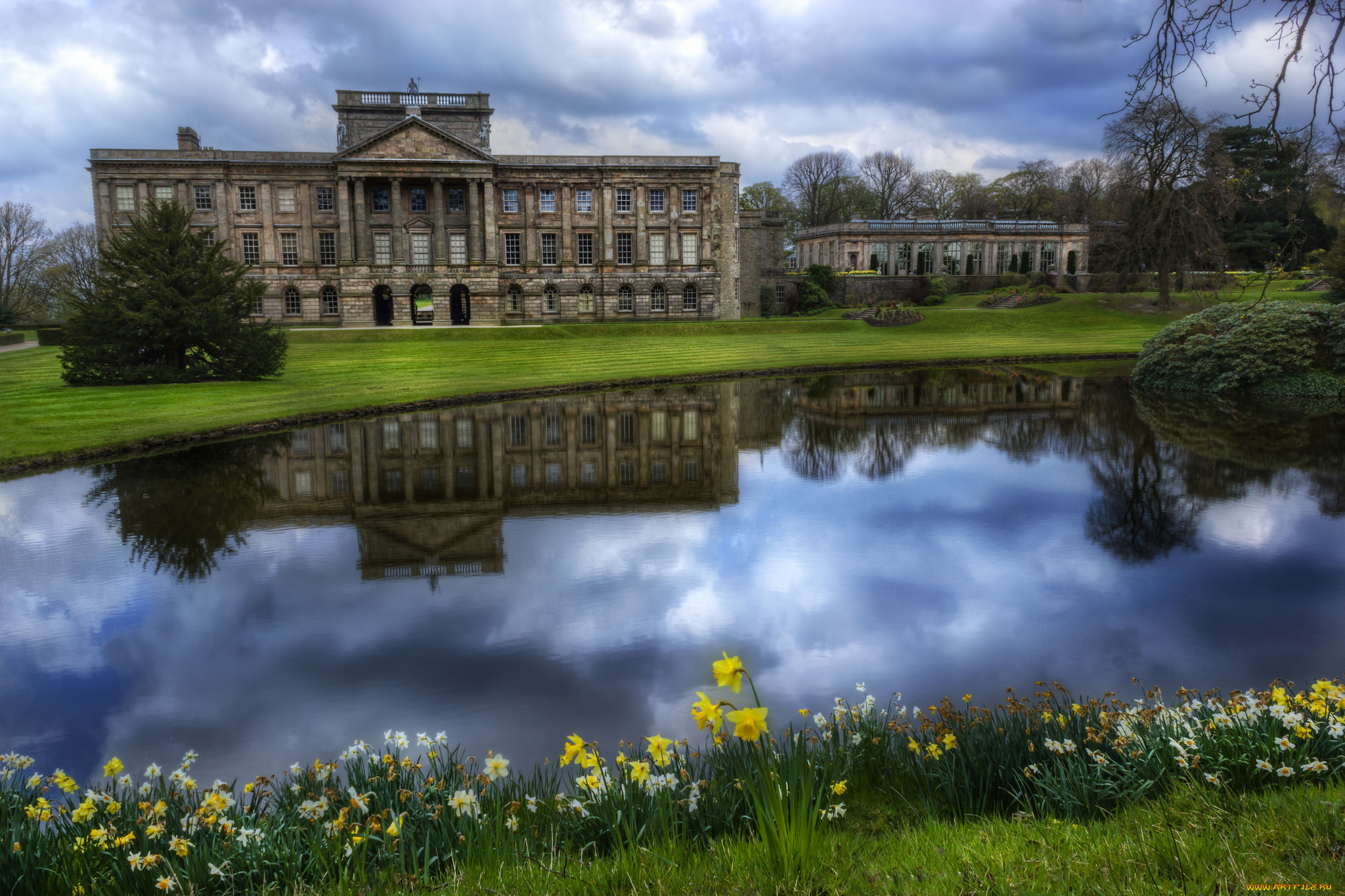 taken, at, lyme, park, , disley, , cheshire, города, -, дворцы, , замки, , крепости, пруд, дворец, парк