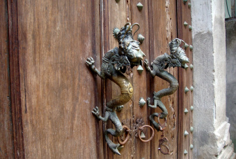 Картинка разное ключи замки дверные ручки драконы дверь