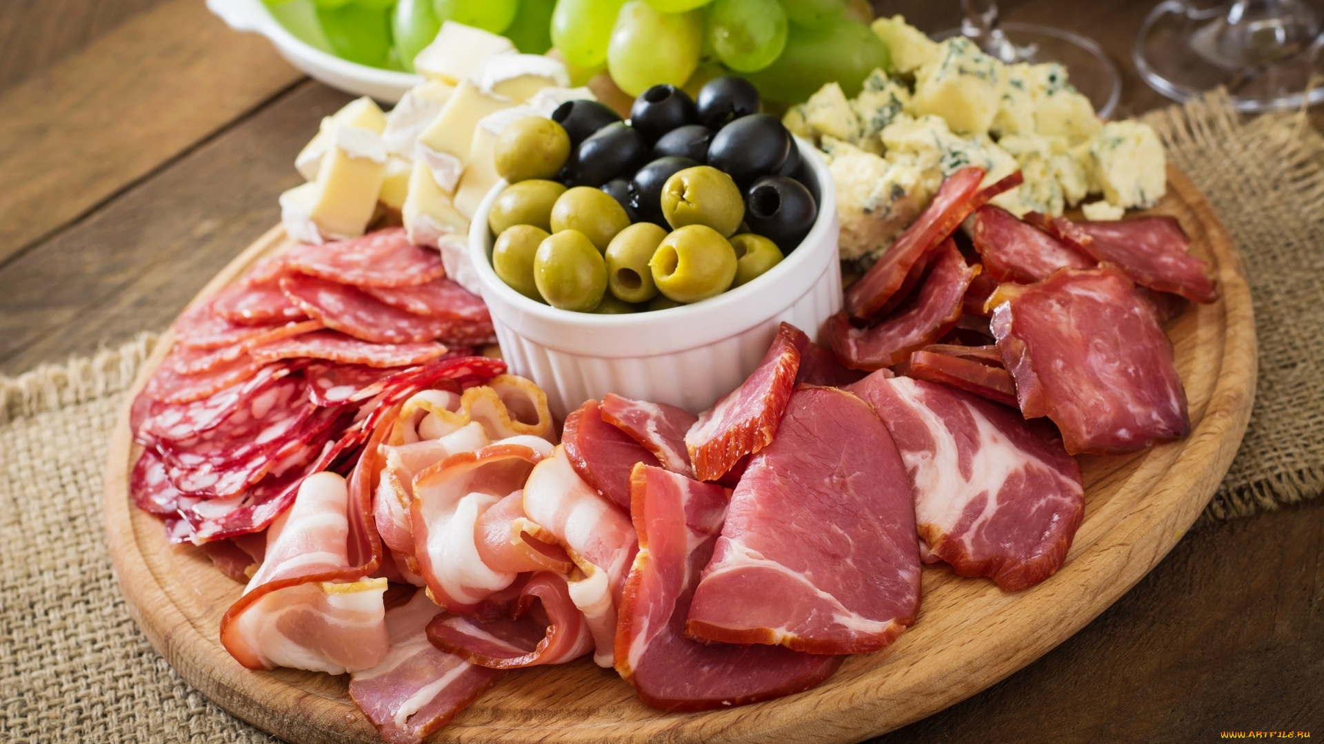 еда, мясные, блюда, маслины, оливки, поднос, колбаса, виноград