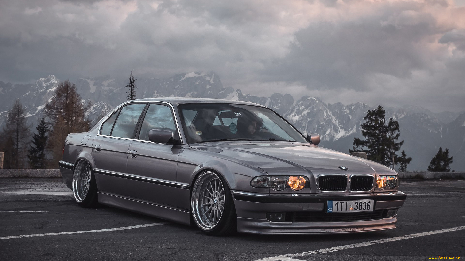 Bmw series e38