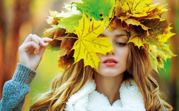 Картинка девушки -unsort+ лица +портреты осень woman girl maple leaves девушка клён осенние листья fall autumn