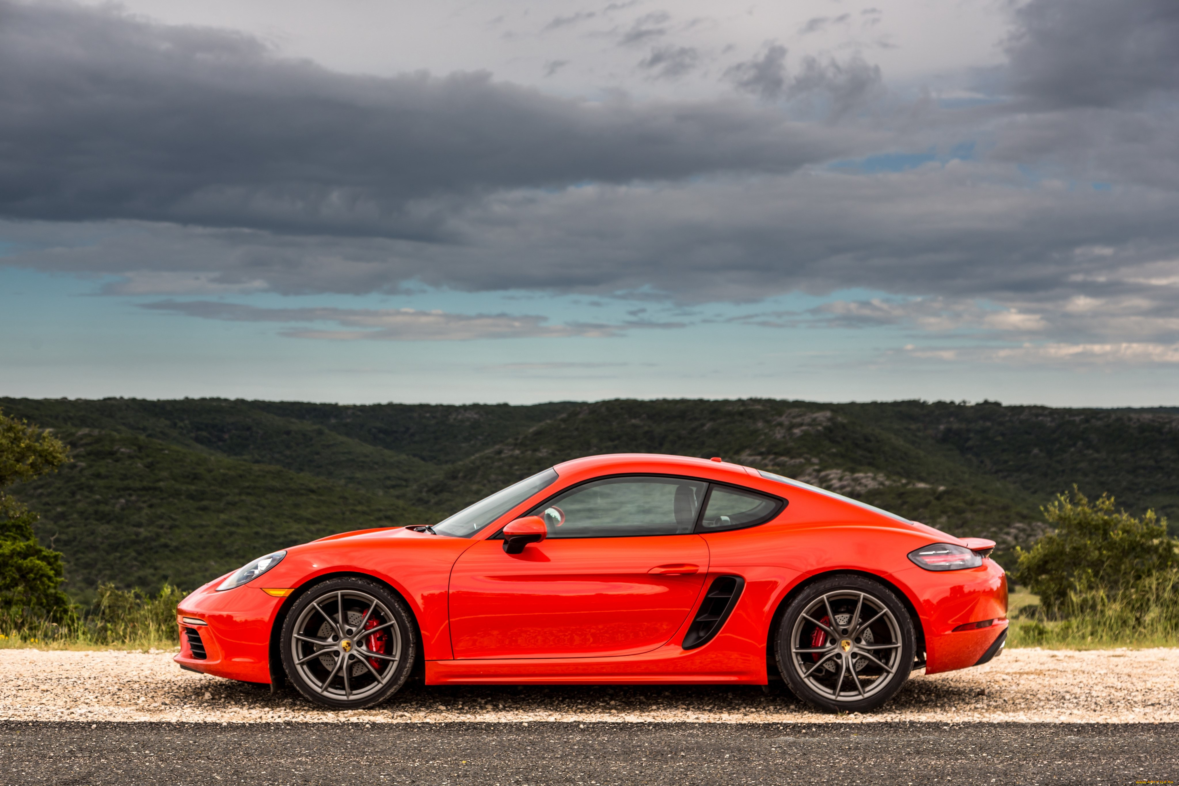 Porsche Cayman s РѕР±РѕРё