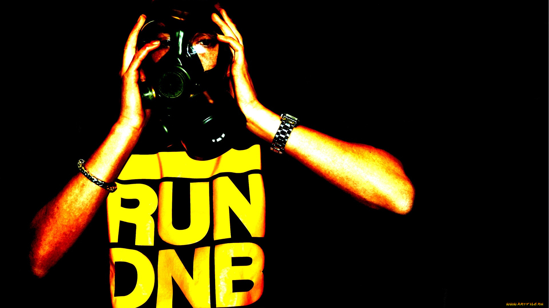 run, dnb, музыка, другое, противогаз, надпись, футболка