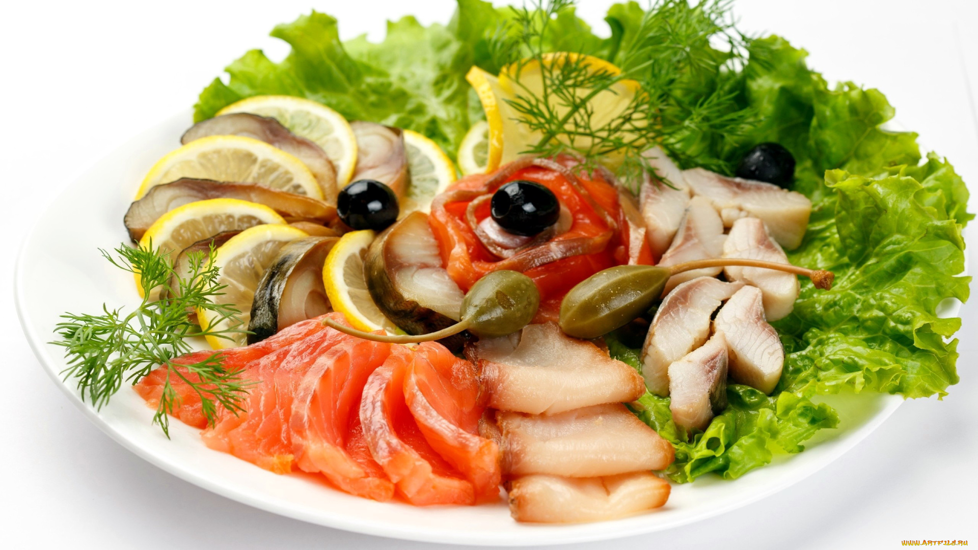 еда, рыбные, блюда, , с, морепродуктами, салат, маслины, каперсы, лимон, рыба, ломтики