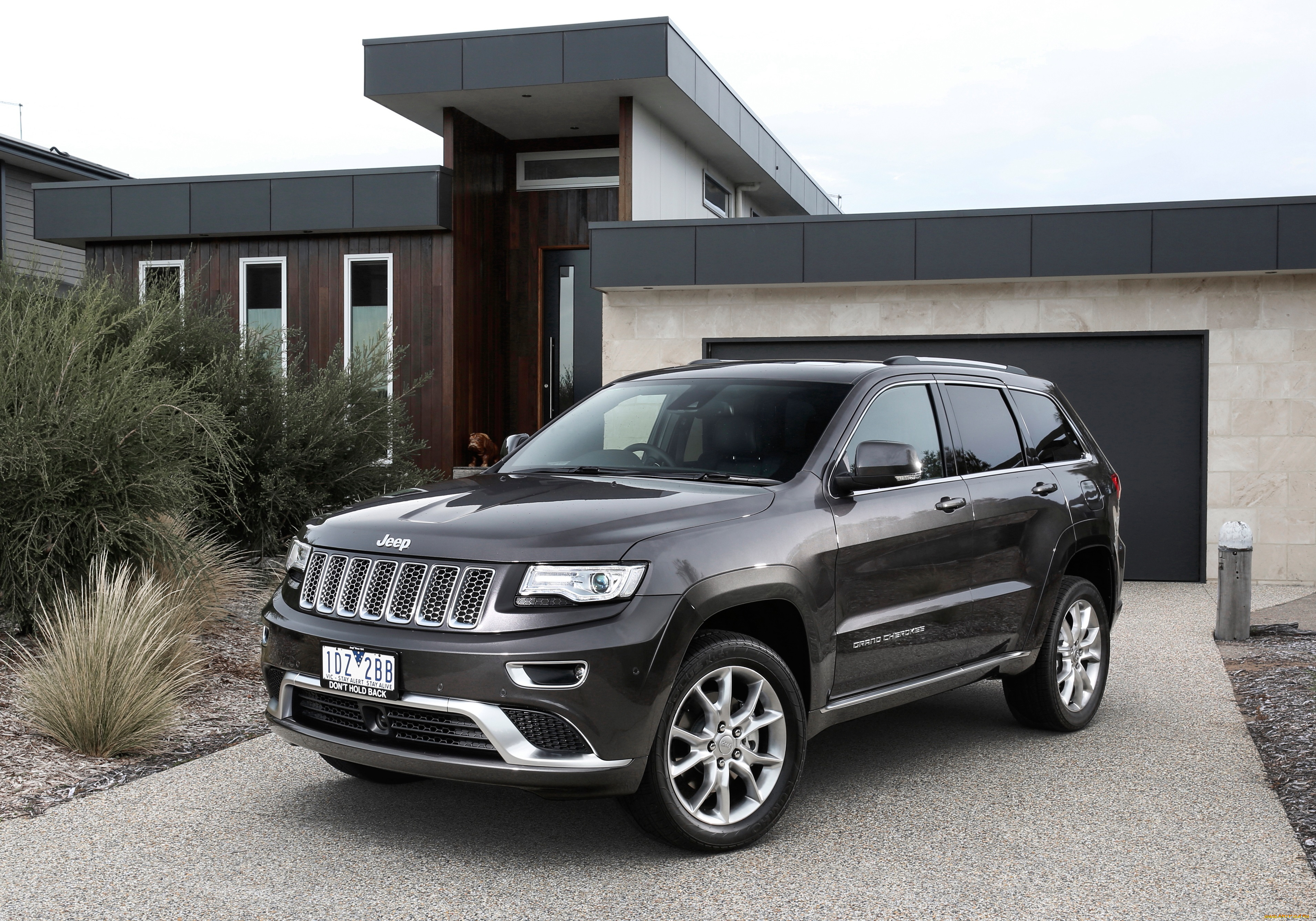 Jeep cherokee 2015. Джип Гранд Чероки 2015. Jeep Grand Cherokee 2015. Jeep Grand Cherokee 2015 черный. Jeep Grand Cherokee 2017.