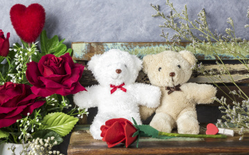 обоя разное, игрушки, valentine's, day, любовь, love, wood, bear, cute, roses, heart, розовые, мишка, цветы, игрушка, red, teddy, flowers, подарок, сердце, gift, romantic, розы