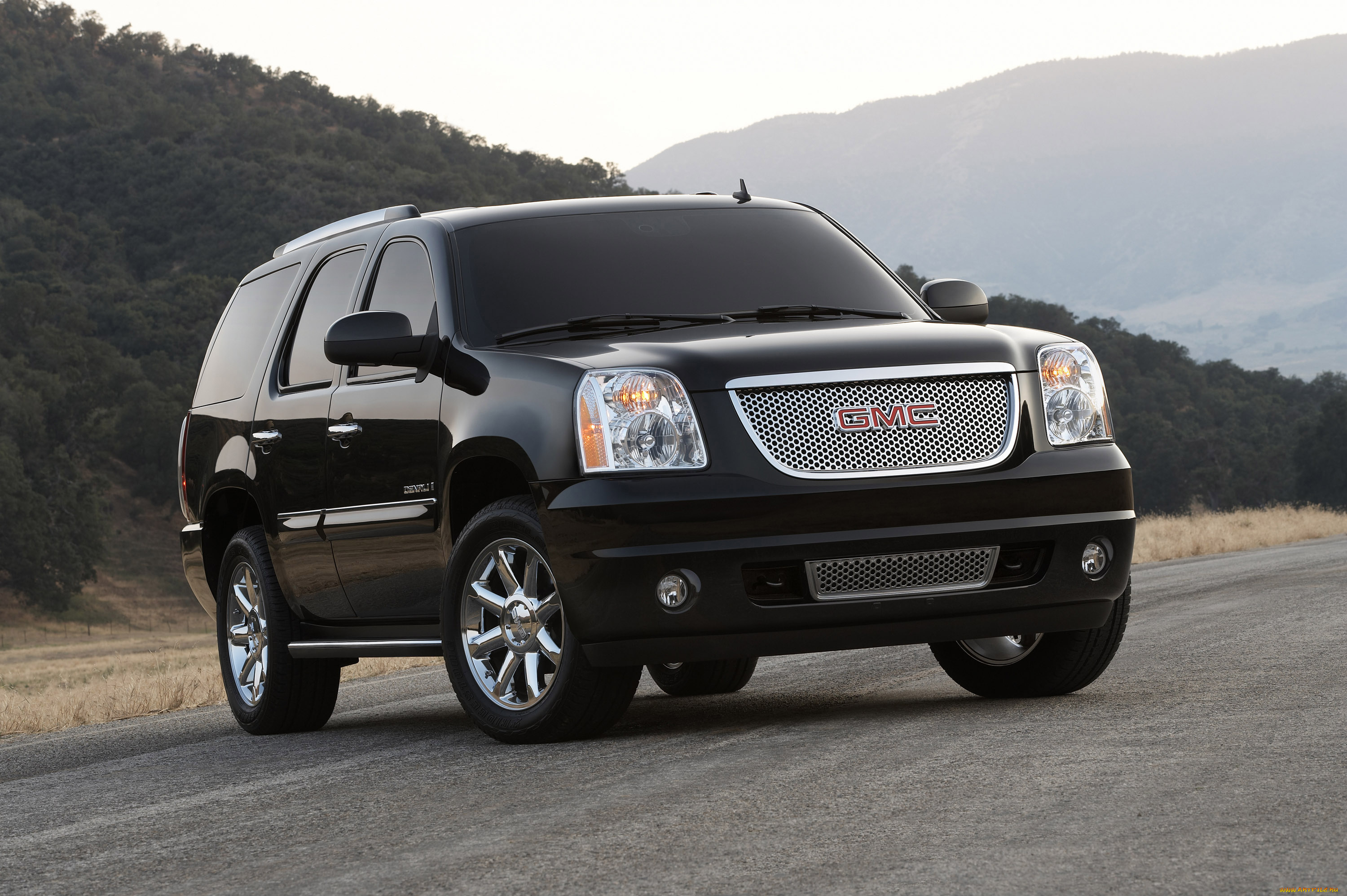 Gms terian. Джип GMC Yukon. GMC Yukon Denali 2007. GMC Yukon Denali. GMC Yukon 2006.