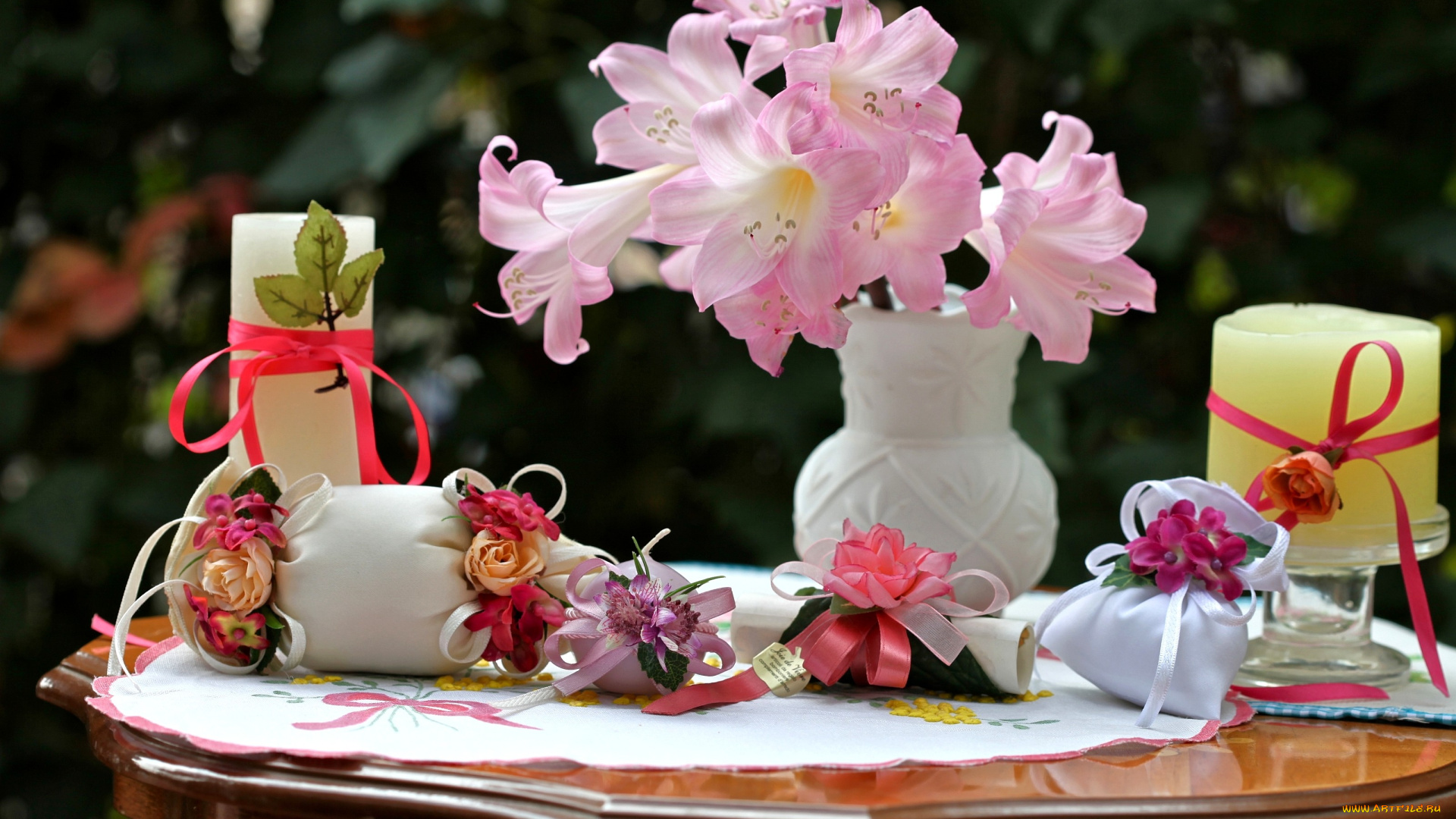 цветы, амариллисы, гиппеаструмы, рукоделие, поделки, розовый, свечи