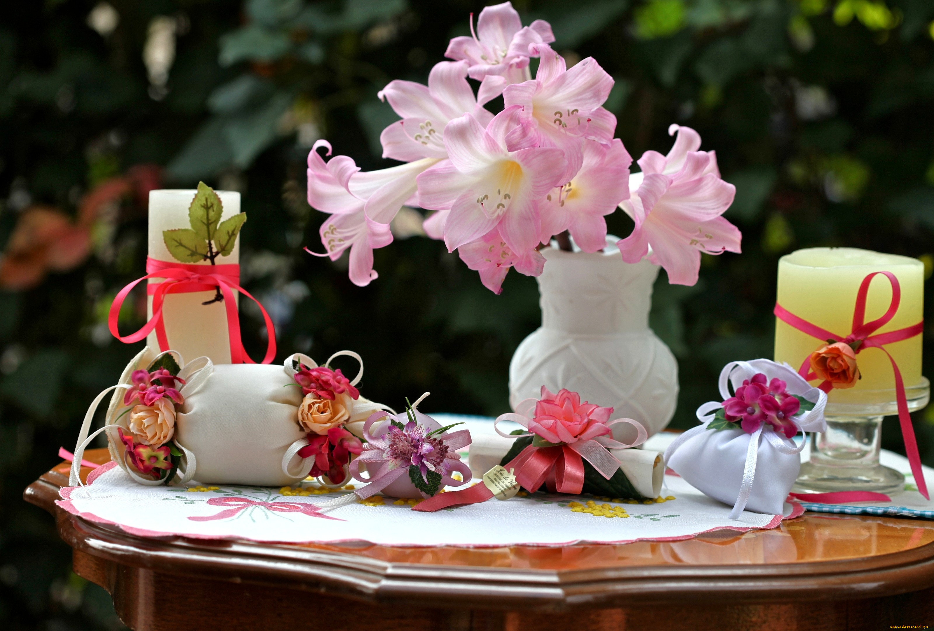 цветы, амариллисы, гиппеаструмы, рукоделие, поделки, розовый, свечи