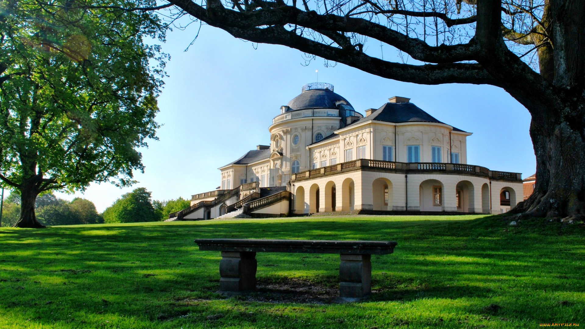 сastle, solitude, города, дворцы, замки, крепости, парк, лужайка, дерево, скамейка, замок