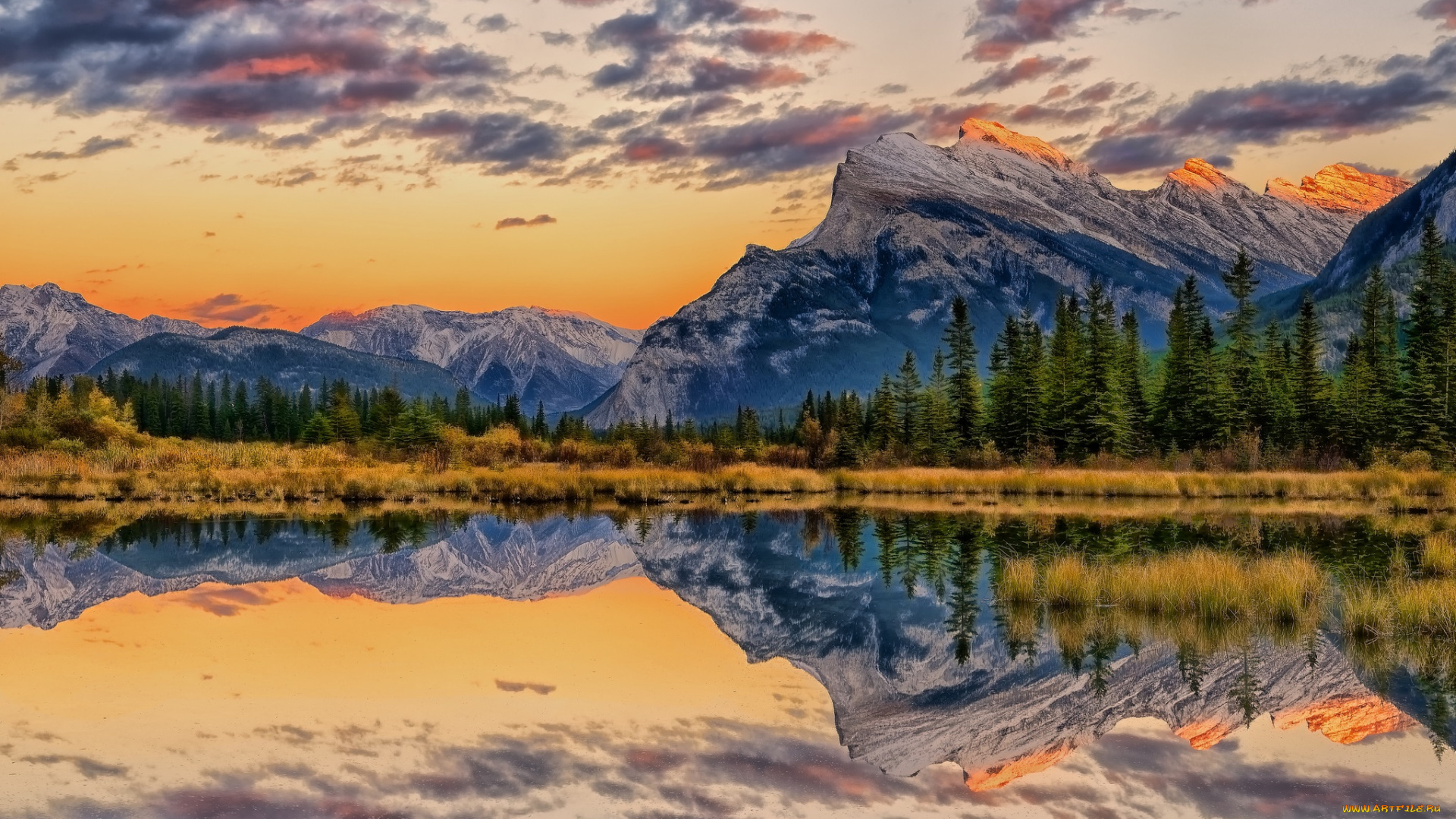 Mount Rundle, Banff National Park, Alberta, Canada загрузить
