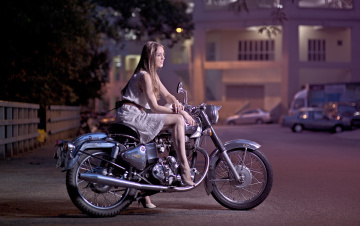 Картинка мотоциклы мото+с+девушкой мотоцикл девушка
