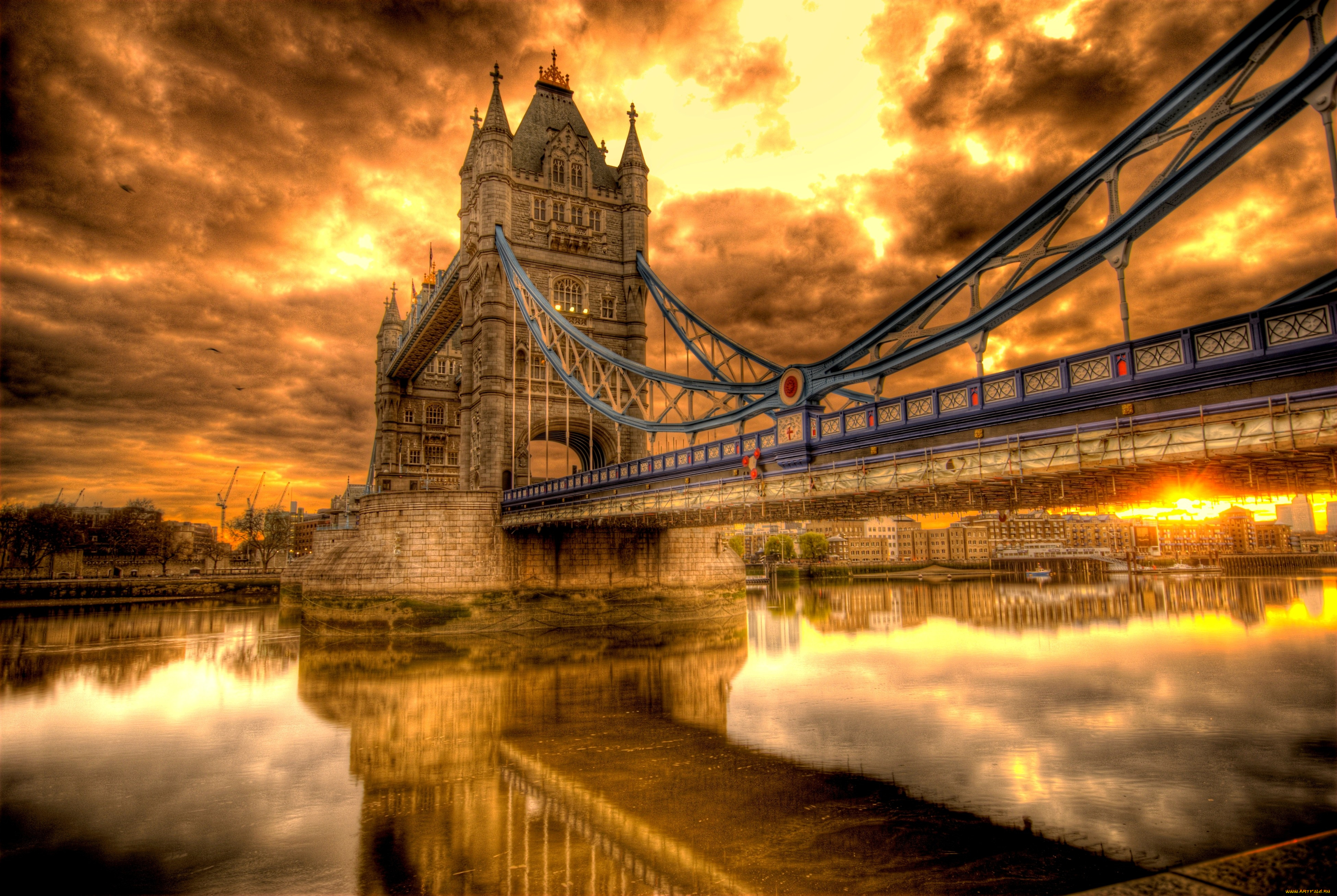 Light up the Night, Tower Bridge, London, England без смс