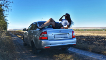 Картинка автомобили -авто+с+девушками lada priora