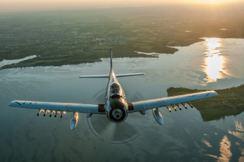 обоя авиация, авиационный пейзаж, креатив, skyraider, штурмовик, полет, скайрейдер, douglas