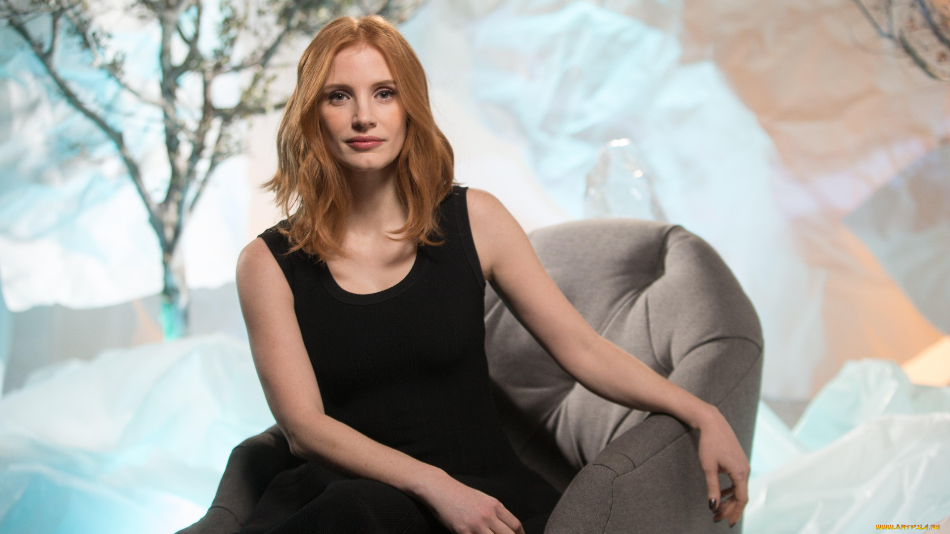 девушки, jessica, chastain, рыжая, дерево, кресло, платье, актриса