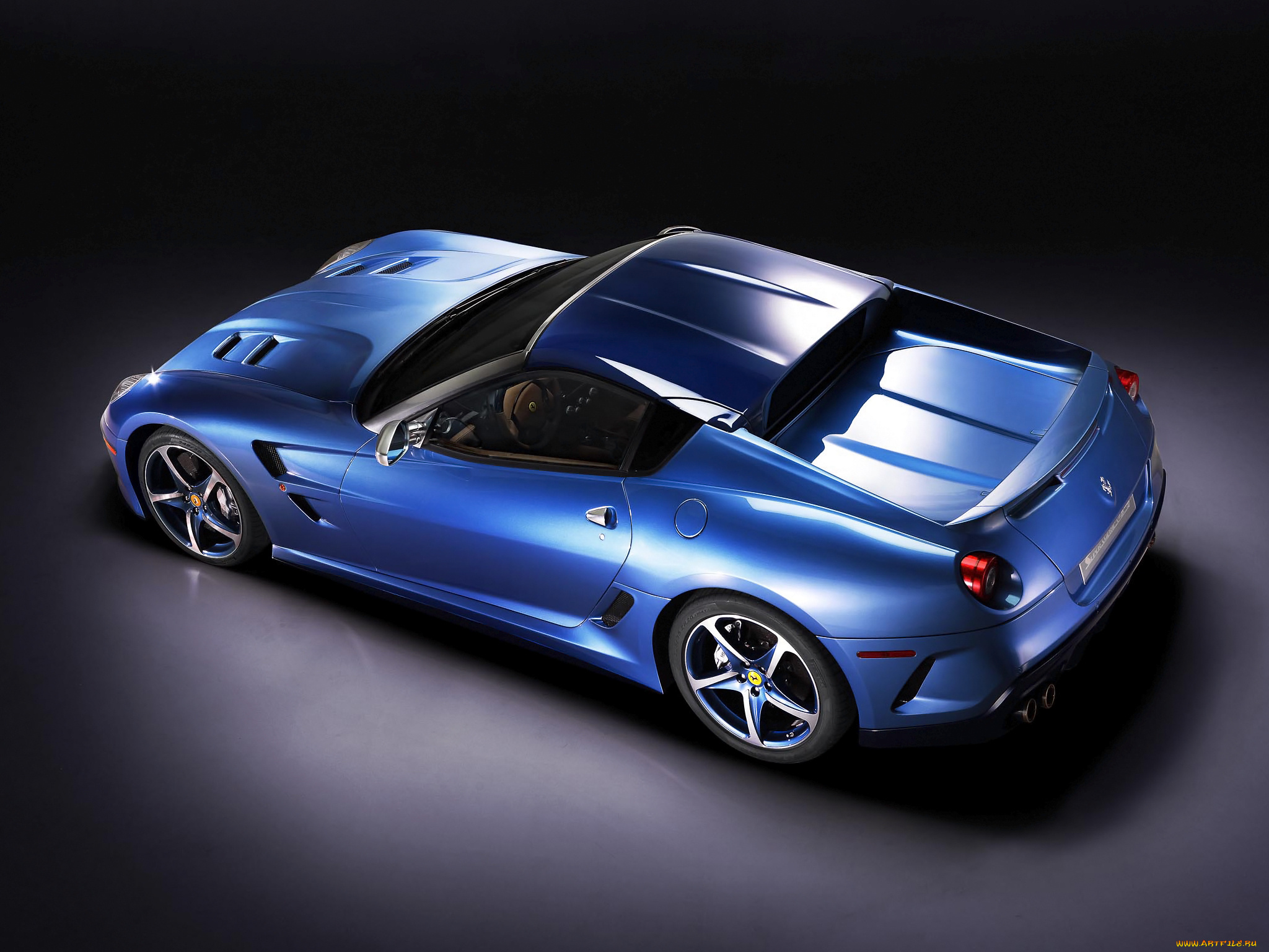 Любые виды машин. Ferrari Superamerica 45, 2011. Разные машины. Спорткары. Автомобиль синий.