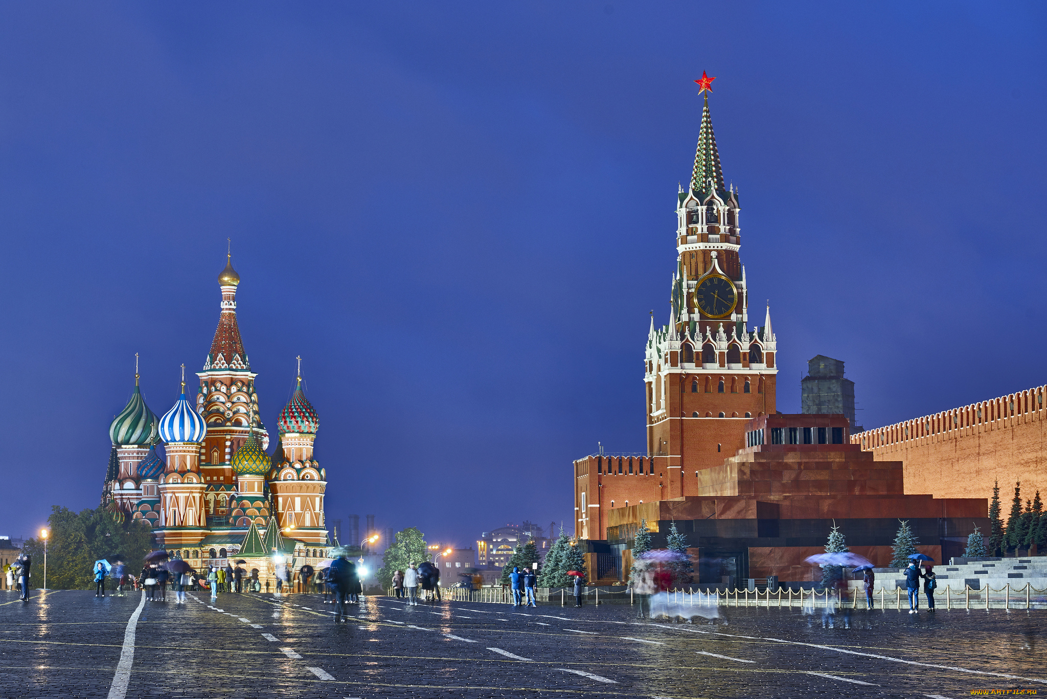 red, square, on, a, rainy, day, -, moscow, , russia, города, москва, , россия, дворец, площадь, ночь