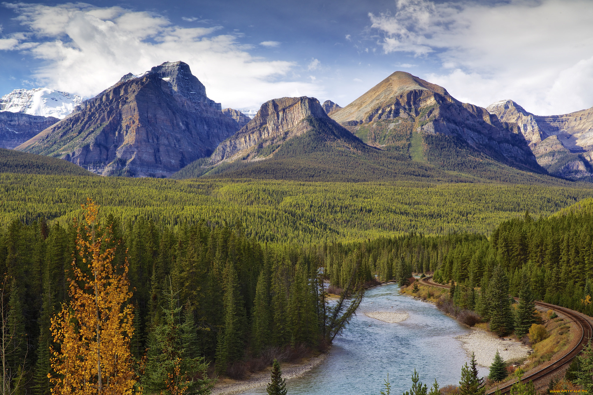 природа, реки, озера, лес, дорога, река, осень, banff, national, park, деревья, небо, горы, облака, канада, альберта
