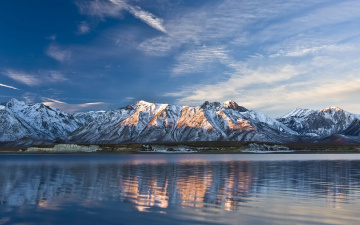 Картинка природа реки озера горы снег озеро берег обрывы облака небо