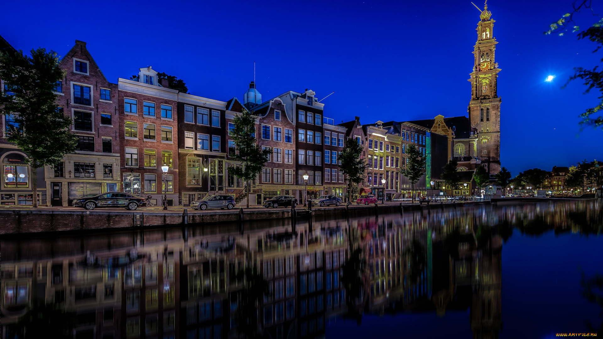 города, амстердам, , нидерланды, авто, машины, здания, amsterdam, netherlands, westerkerk, prinsengracht, канал, принсенграхт, амстердам, вестеркерк, ночной, город, набережная, отражение, церковь