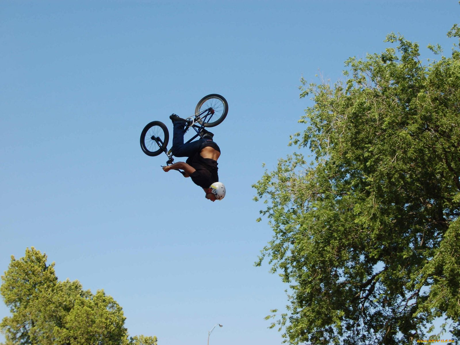 nasty, doing, back, flip, in, pro, dirt, comp, спорт, bmx