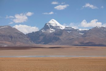 Картинка тибет +кайлас природа горы кайлас паломничество гора снег вершина вид