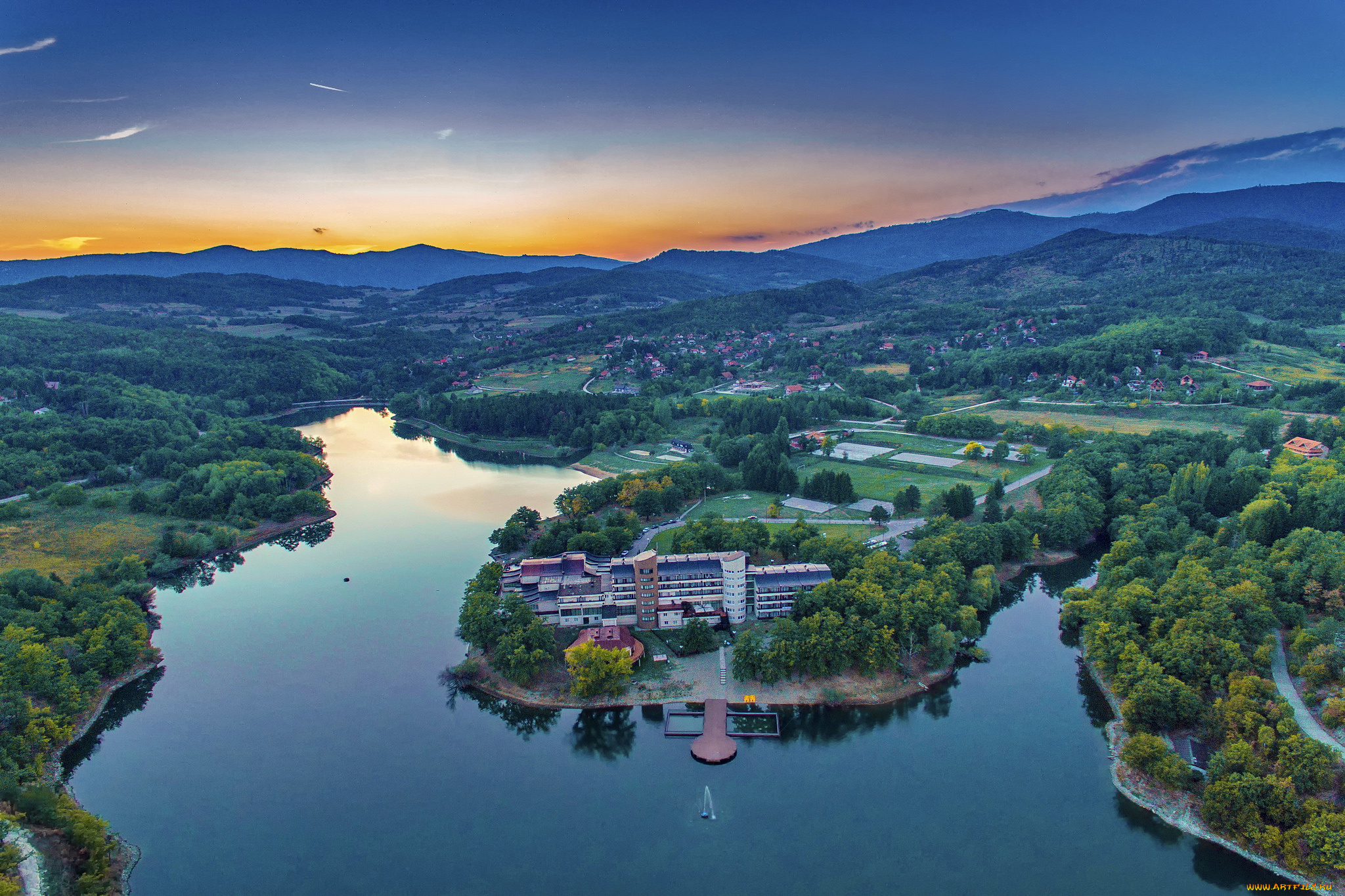 hotel, jezero, borsko, jezero, города, -, пейзажи, простор