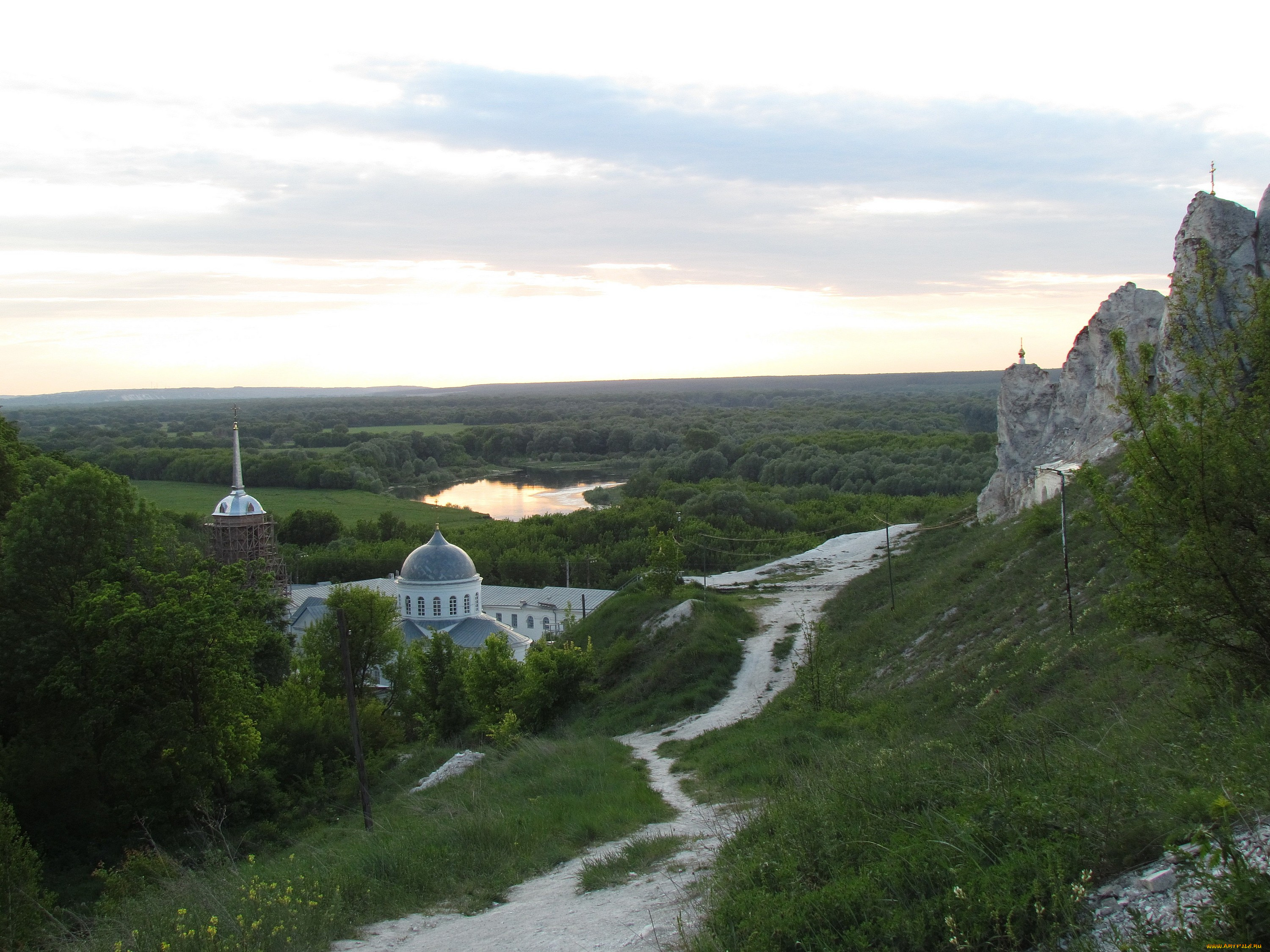 дивногорье, города, -, православные, церкви, , монастыри, крест, монастырь, растения, тропа, деревья