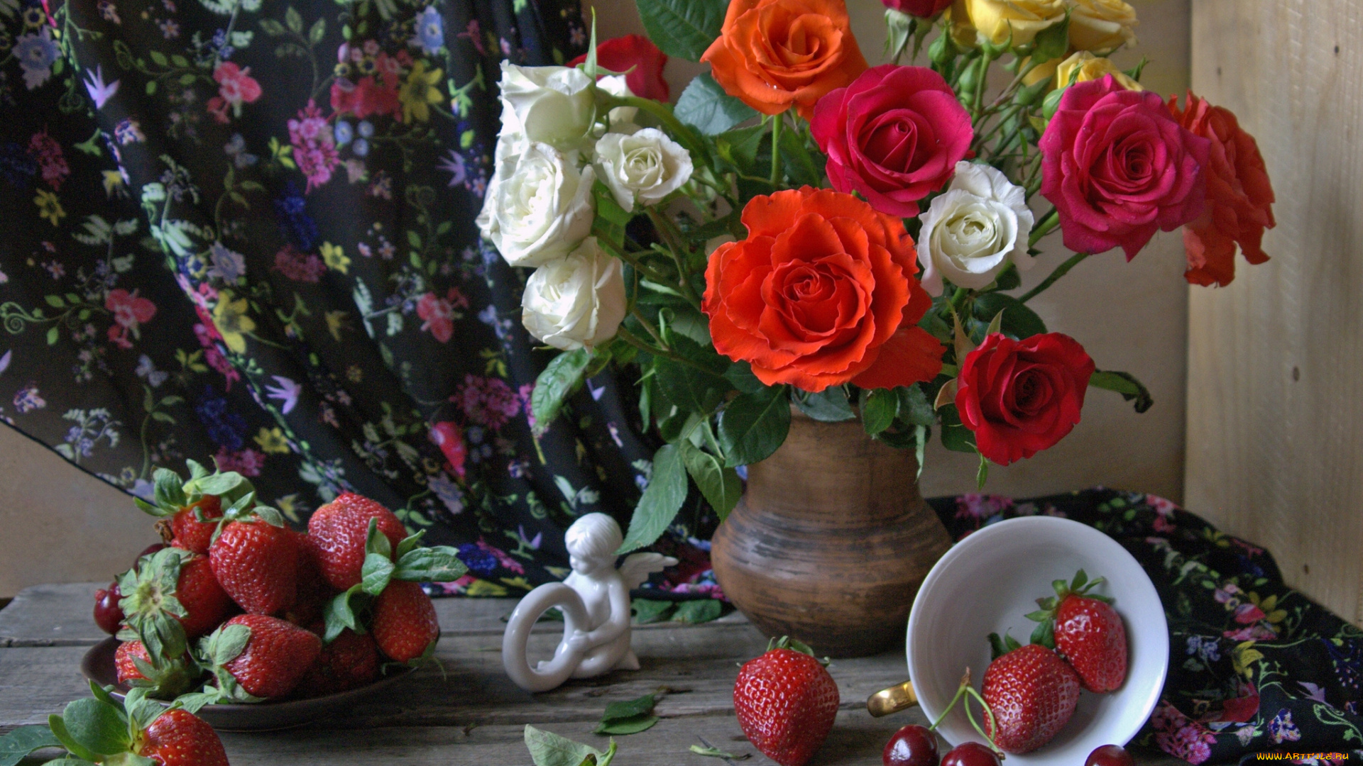 еда, фрукты, ягоды, клубника, черешня, цветы, букет, розы, натюрморт