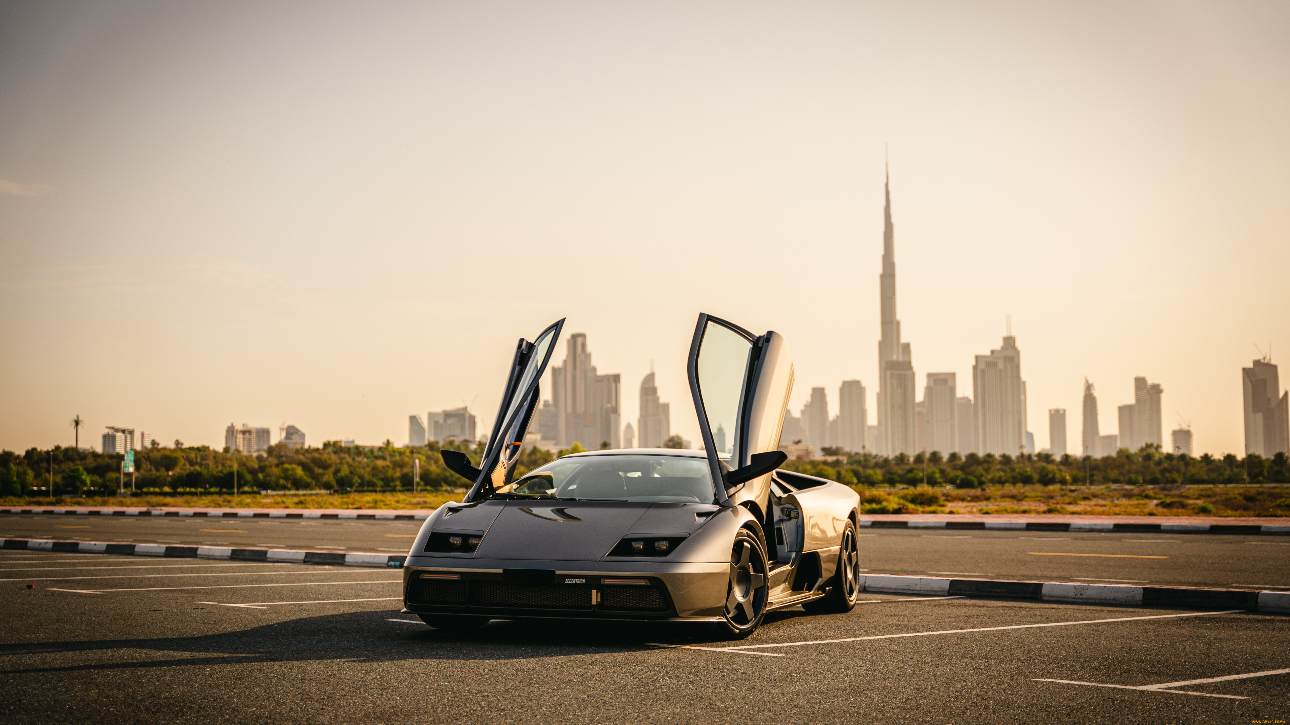 ламбусик, автомобили, lamborghini, city, front, grey, parking, sight, diablo, 2023, open, doors, eccentrica, restomod