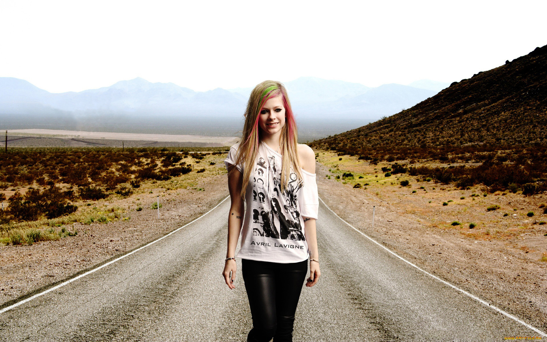 музыка, avril, lavigne, singer, music, the, long, road, горы, девушка, певица, дорога