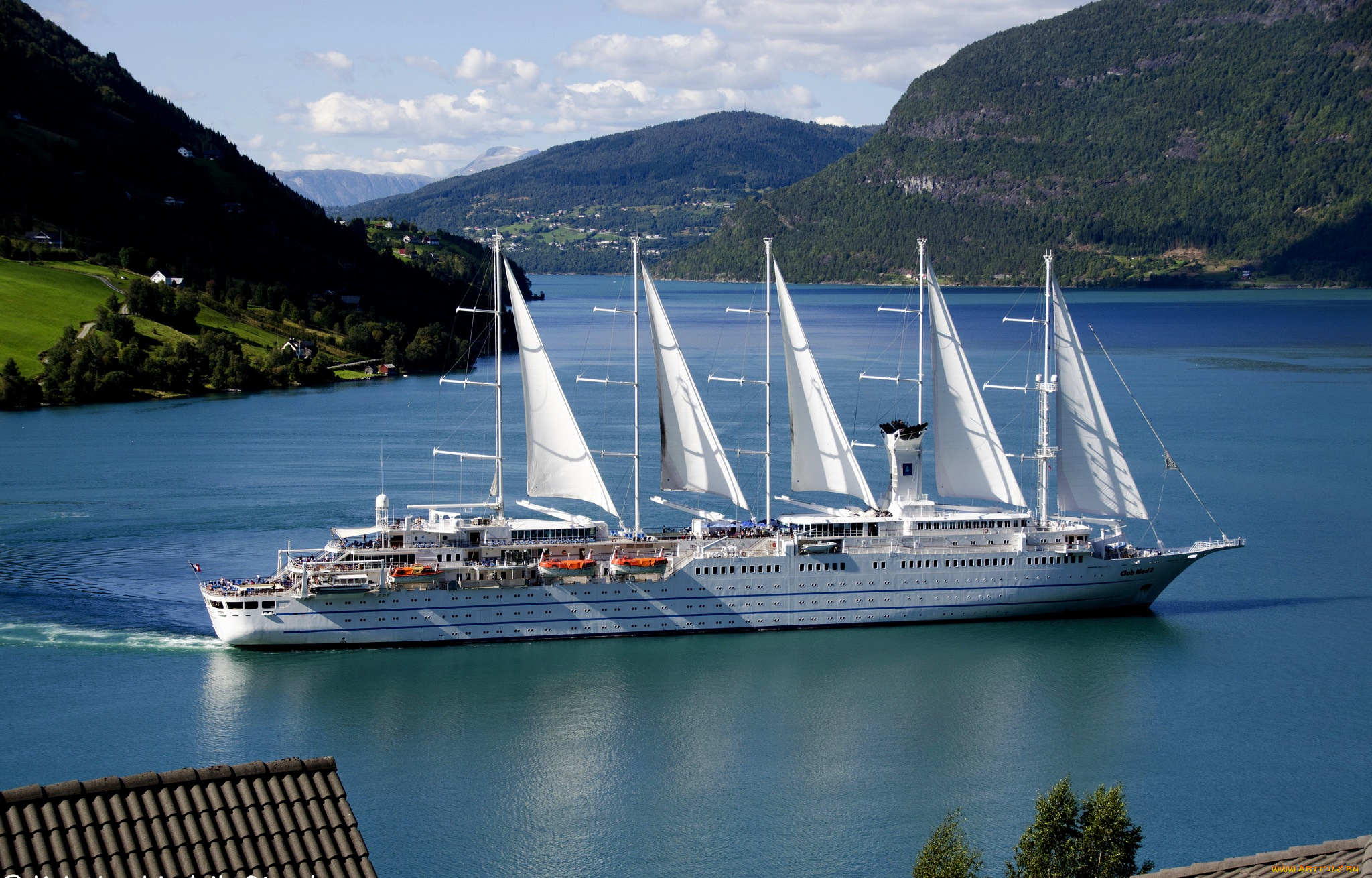 корабли, парусники, горы, деревья, река, парусник, путешествие, mountains, trees, river, sailboat, traveling