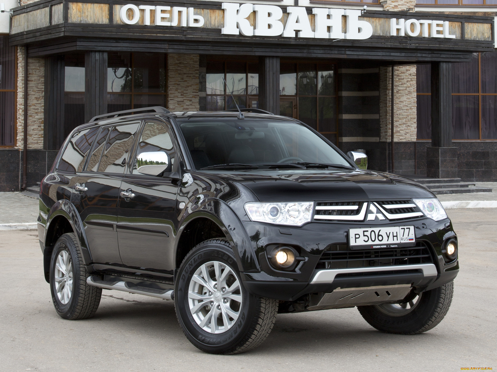 Митсубиси спорт. Pajero Sport 2008. Mitsubishi Pajero Sport 2013. Mitsubishi Pajero Sport 2014. Мицубиси Паджеро спорт 2.