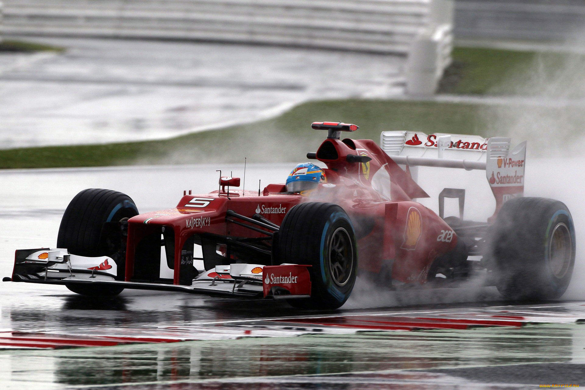автогонщик Fernando Alonso без смс