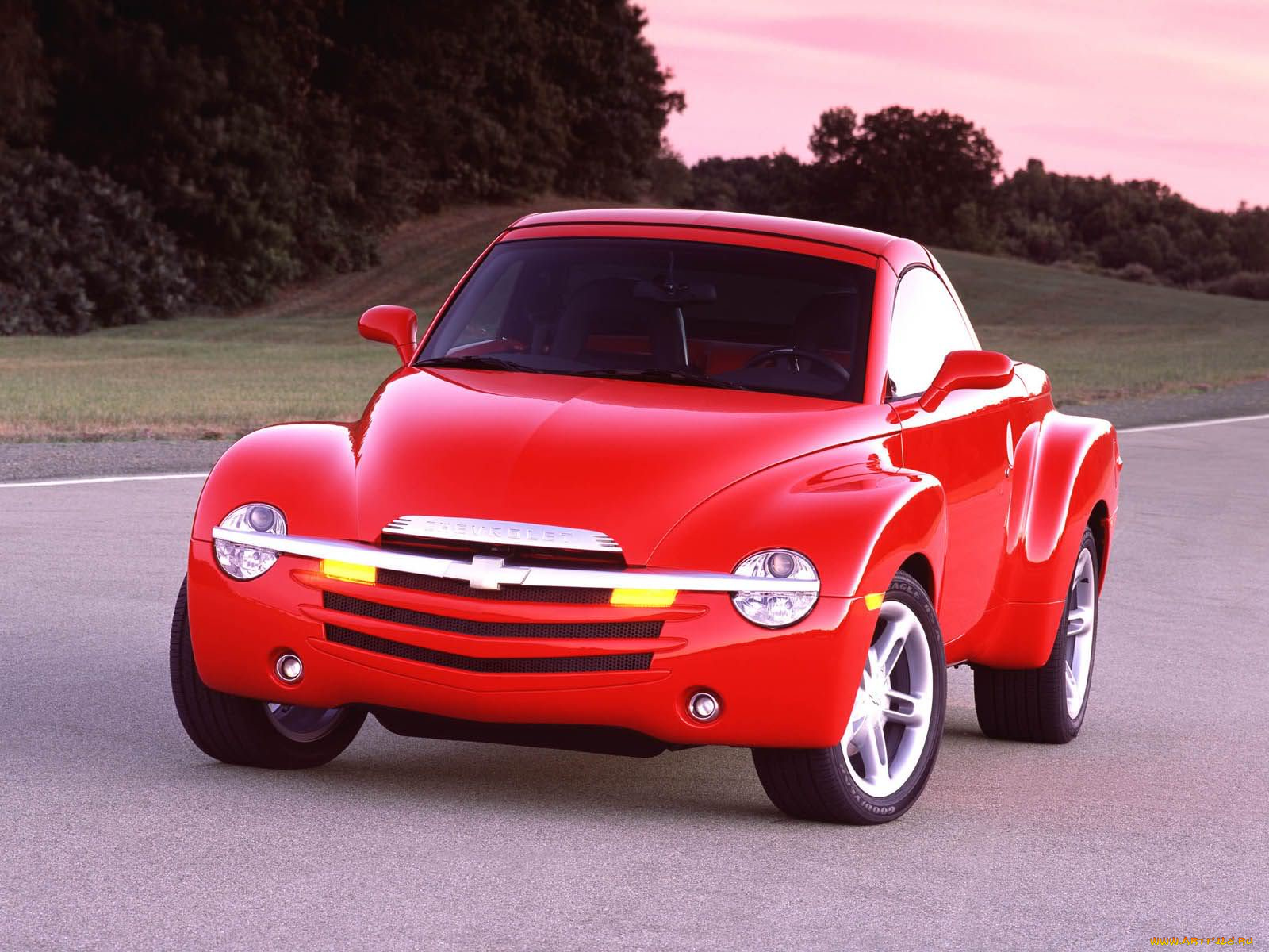 Прод авто. Chevrolet SSR. Chevrolet SSR Pickup. Chevrolet SSR 2003. Chevrolet SSR Red.