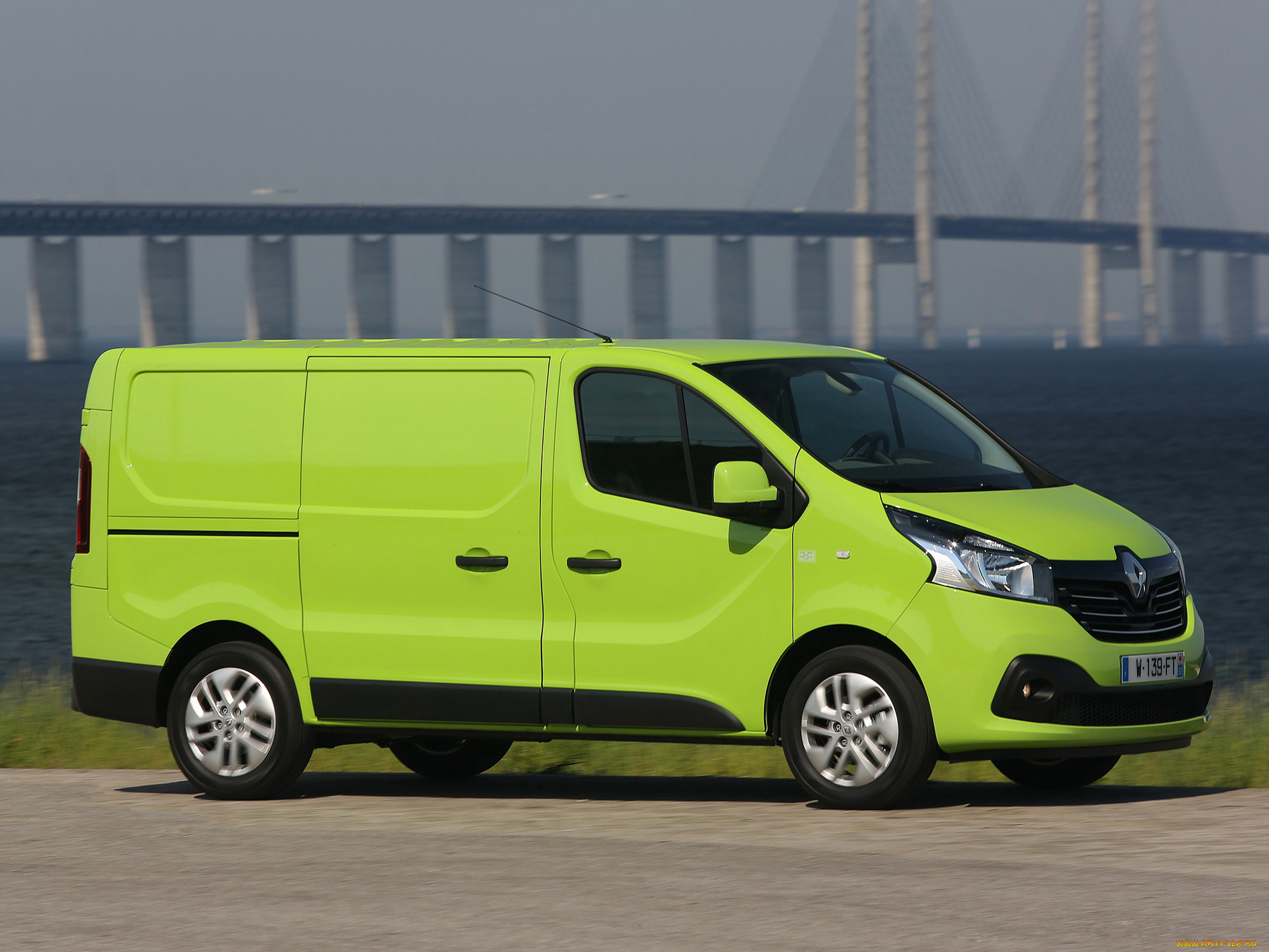 Renault trafic. Рено трафик 2015. Рено трафик 2014г. Renault Trafic грузовой. Рено Ван 2014.