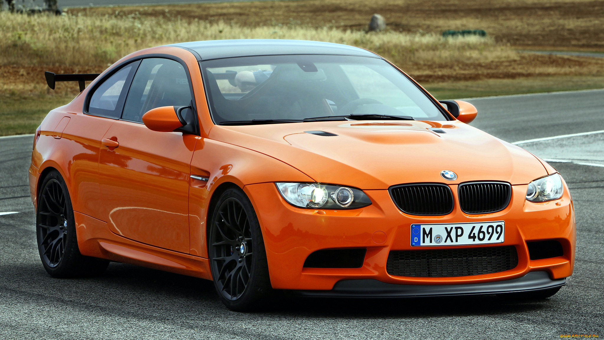 М5 8 машина. BMW m3 GTS. 2010 BMW m3 GTS. M3 e92 GTS. 2010 BMW e92 m3 GTS.