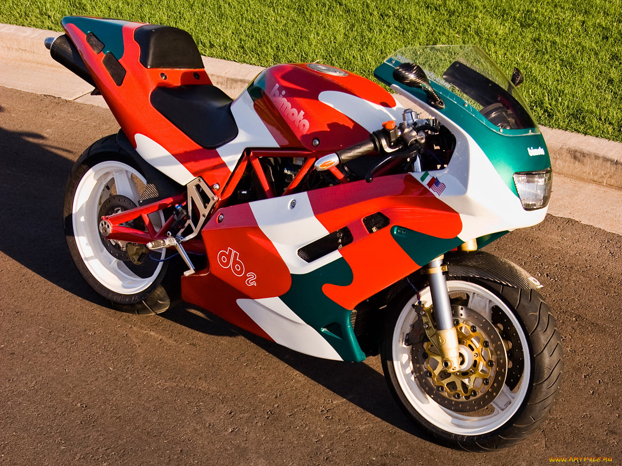 Bimota yb4