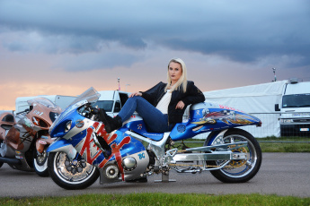 обоя moto girl, мотоциклы, мото с девушкой, girl, moto