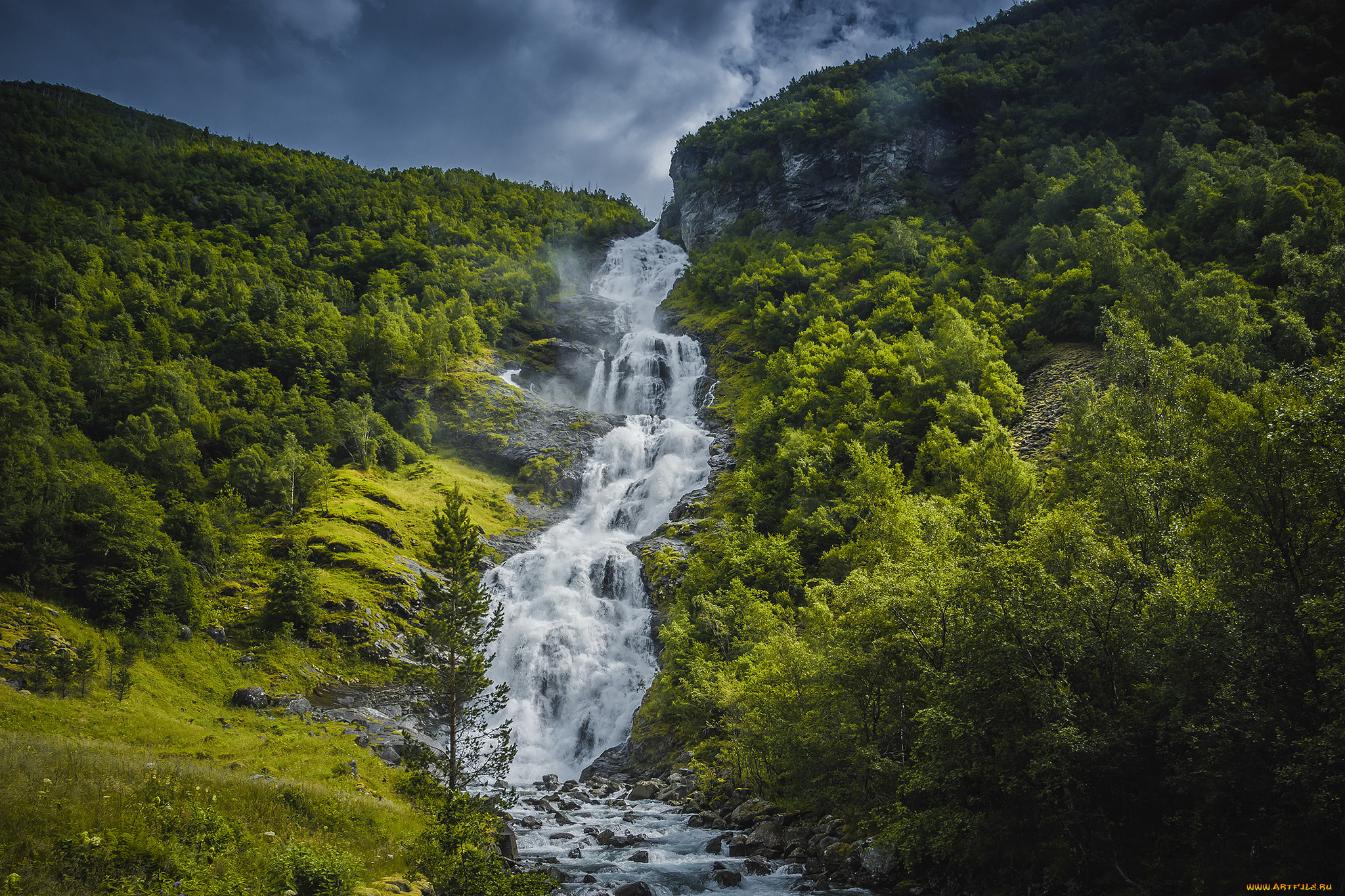 водопад, в, норвегии, природа, водопады, норвегия, водопад, холм, вода, течение, лес
