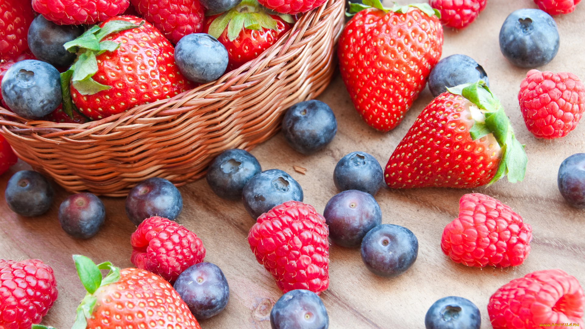 еда, фрукты, , ягоды, малина, ягоды, blueberry, raspberry, корзинка, клубника, черника, strawberry, fresh, berries, весна