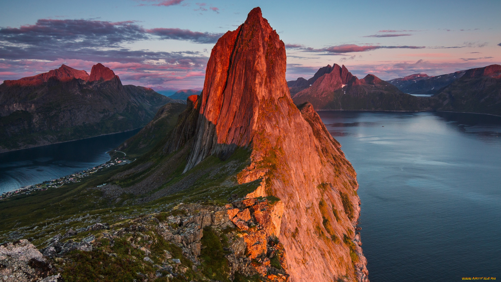 природа, реки, озера, фьорды, острова, горы, скалы, свет, облака, вечер, норвегия