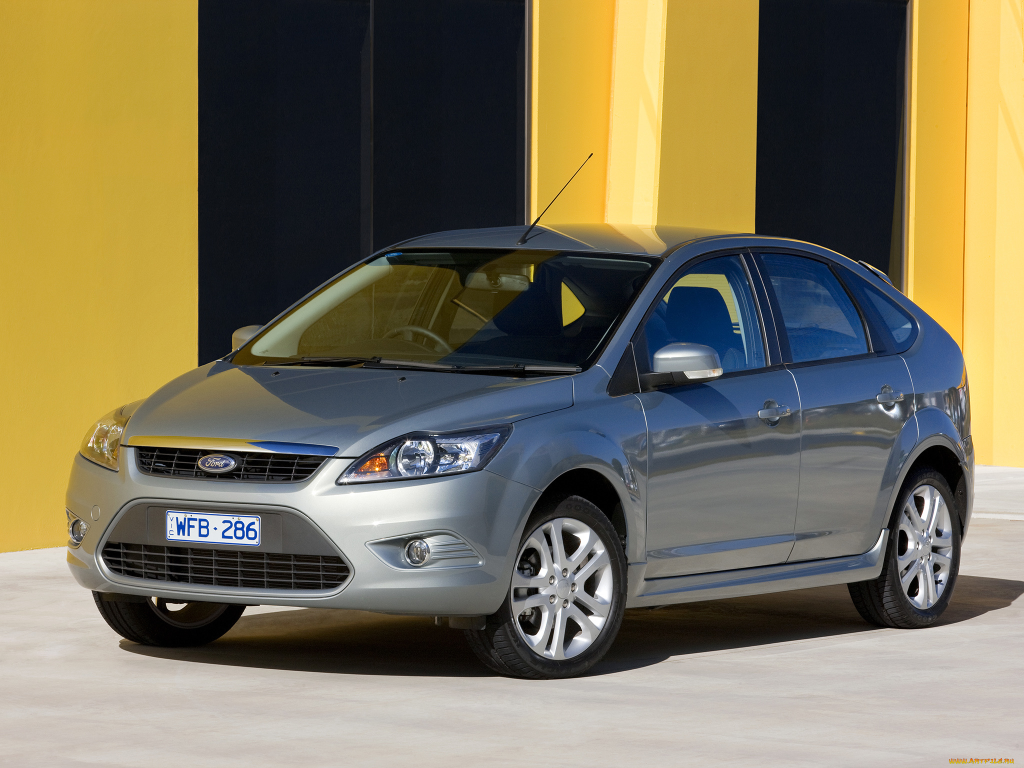 Куплю форд 2010г. Ford Focus 2009. Ford Focus 2009 седан. Ford Focus 2009 хэтчбек. Форд фокус 2 2009.