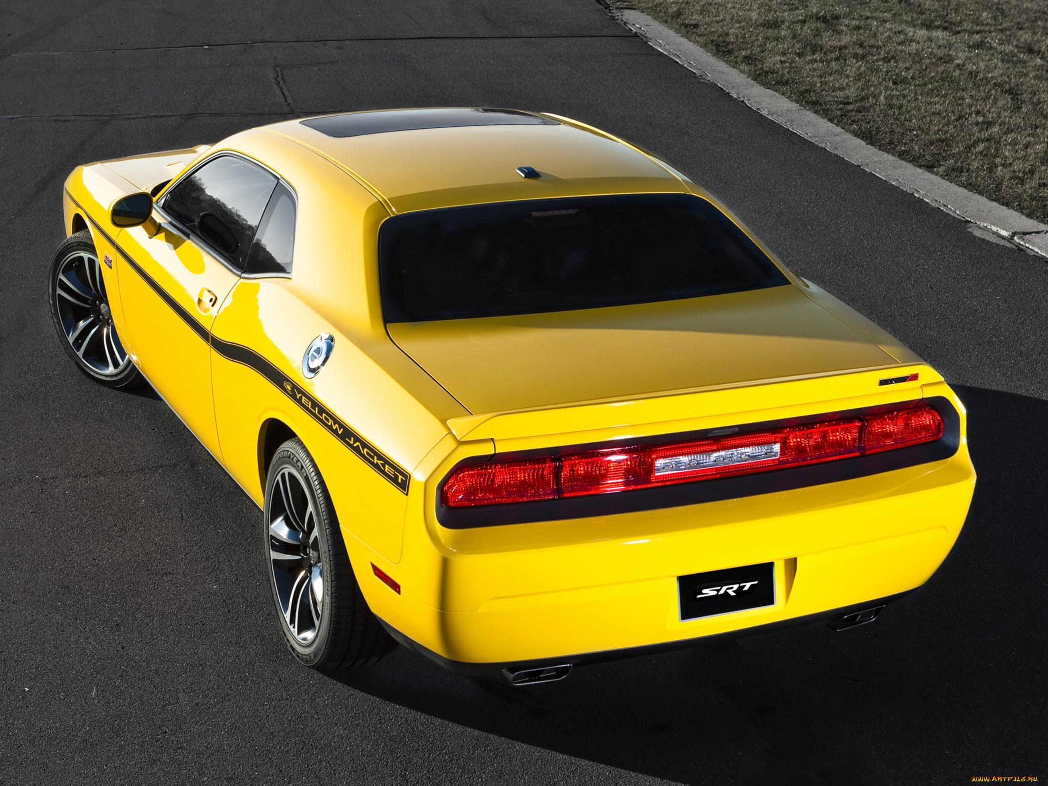 dodge, challenger, srt8, 392, yellow, jacket, автомобили