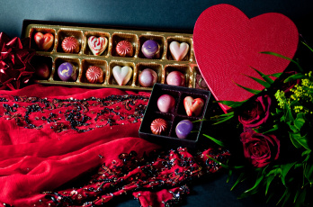 Картинка еда конфеты +шоколад +сладости сердце розы