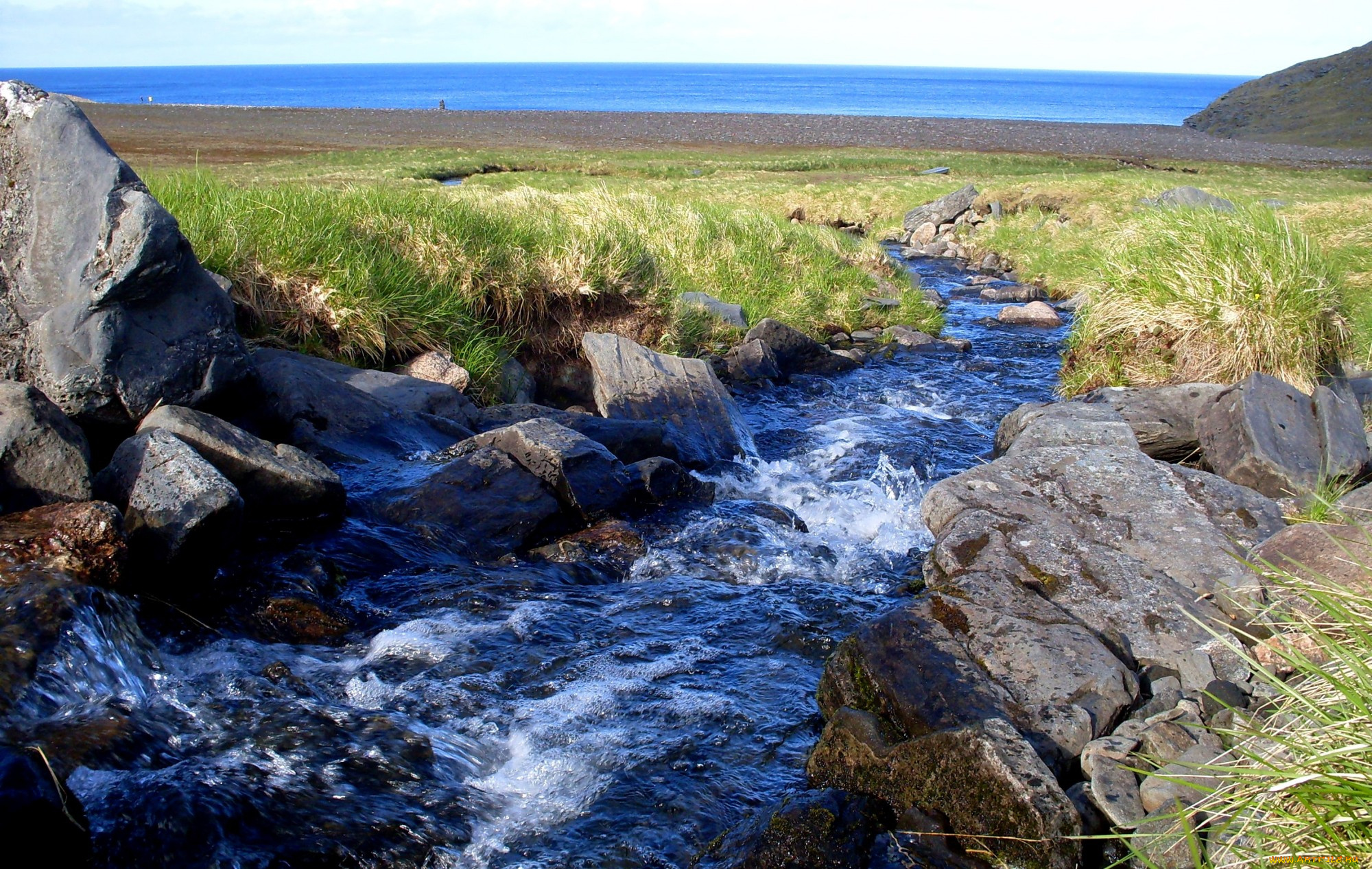 nordkapp, природа, реки, озера, горизонт, камни, галька, трава, ручей, поле, море