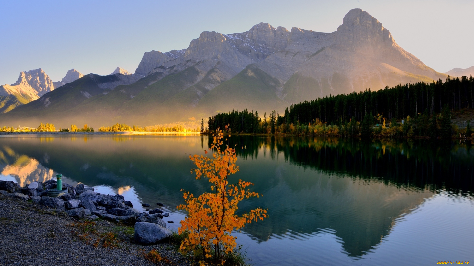 природа, реки, озера, canada, banff, озеро, горы, дымка, утро, деревья, лес, grassi, lake, canmore